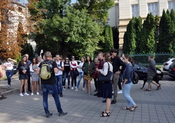 Zdjęcie prezentuje: uczestników projektu podczas zwiedzania Lwowa.