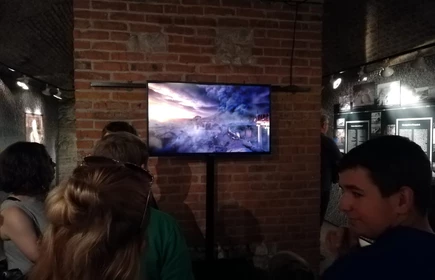 Uczniowie w podczas wycieczki w muzeum 